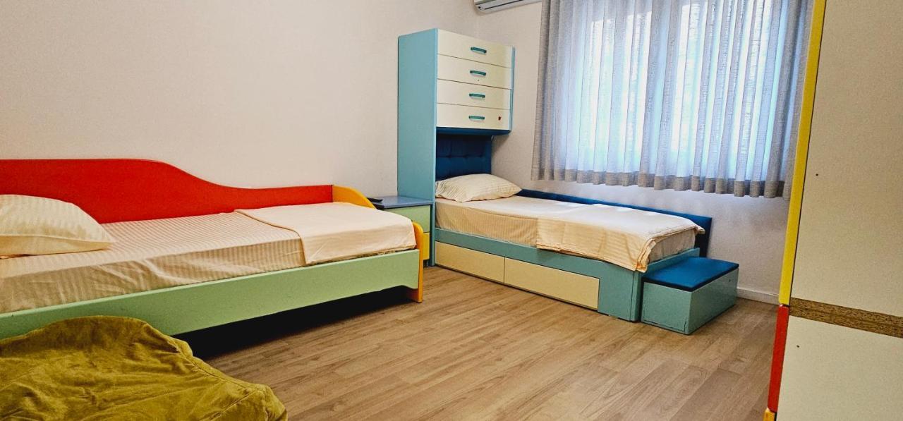 Discover Tirana From Our 3-Room Apartment With Free Parking-Komuna E Parisit Buitenkant foto