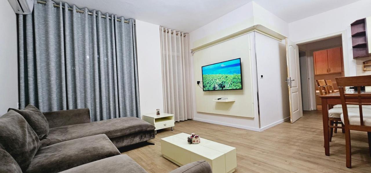 Discover Tirana From Our 3-Room Apartment With Free Parking-Komuna E Parisit Buitenkant foto