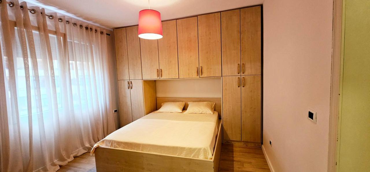 Discover Tirana From Our 3-Room Apartment With Free Parking-Komuna E Parisit Buitenkant foto